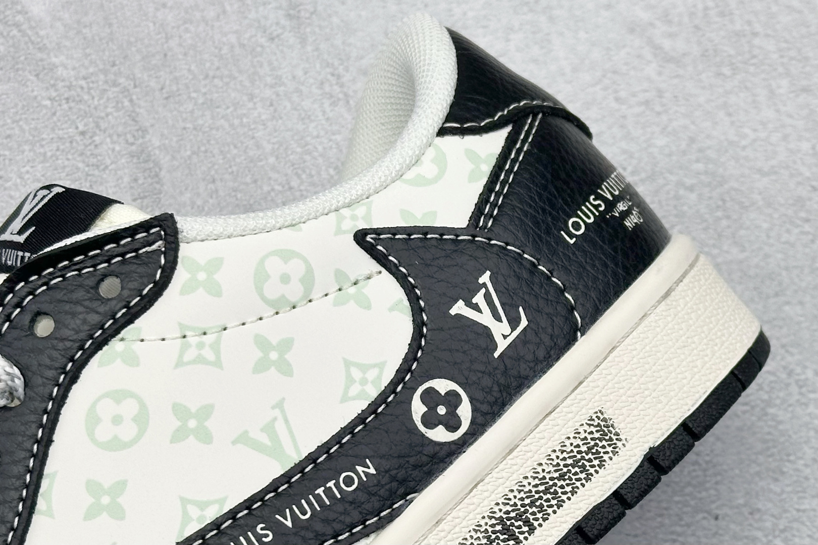 280 XC版Travis Scott x Fragment Design x Air Jordan 1 Low SP AJ1 乔1LV联名 黑武士涂鸦 低帮文化休闲板鞋 CX5050-Y29