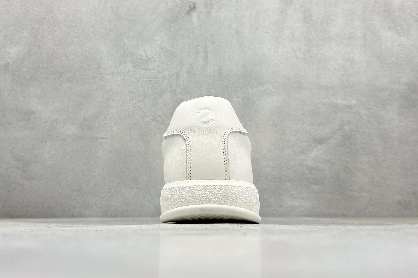 300 Ecco 爱步柔酷零点系列经典时尚百搭舒适徳训休闲鞋 635398-010