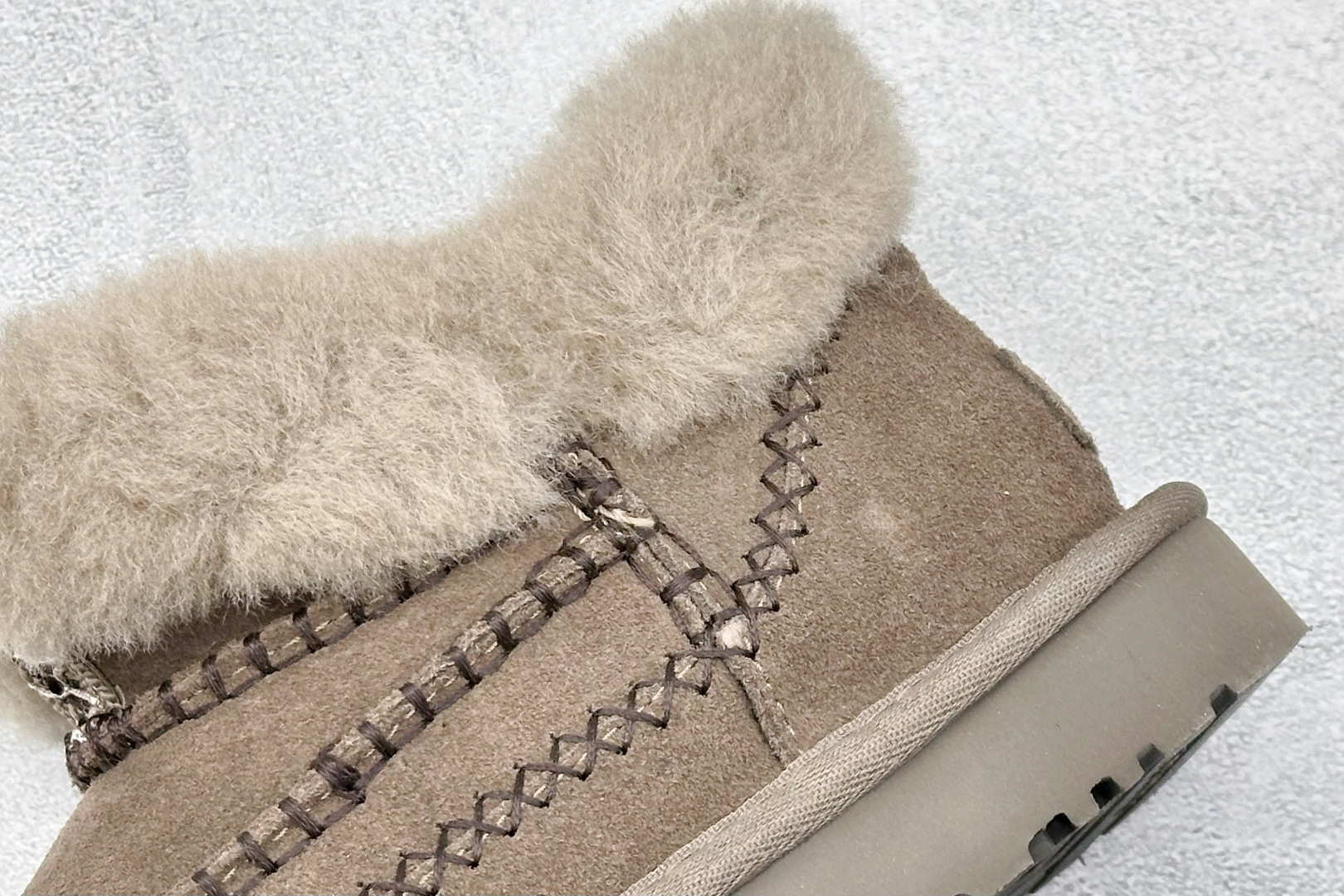 240 H纯原 UGG CLASSIC Ultra MINI ALPINE 阿尔派低筒 1158224