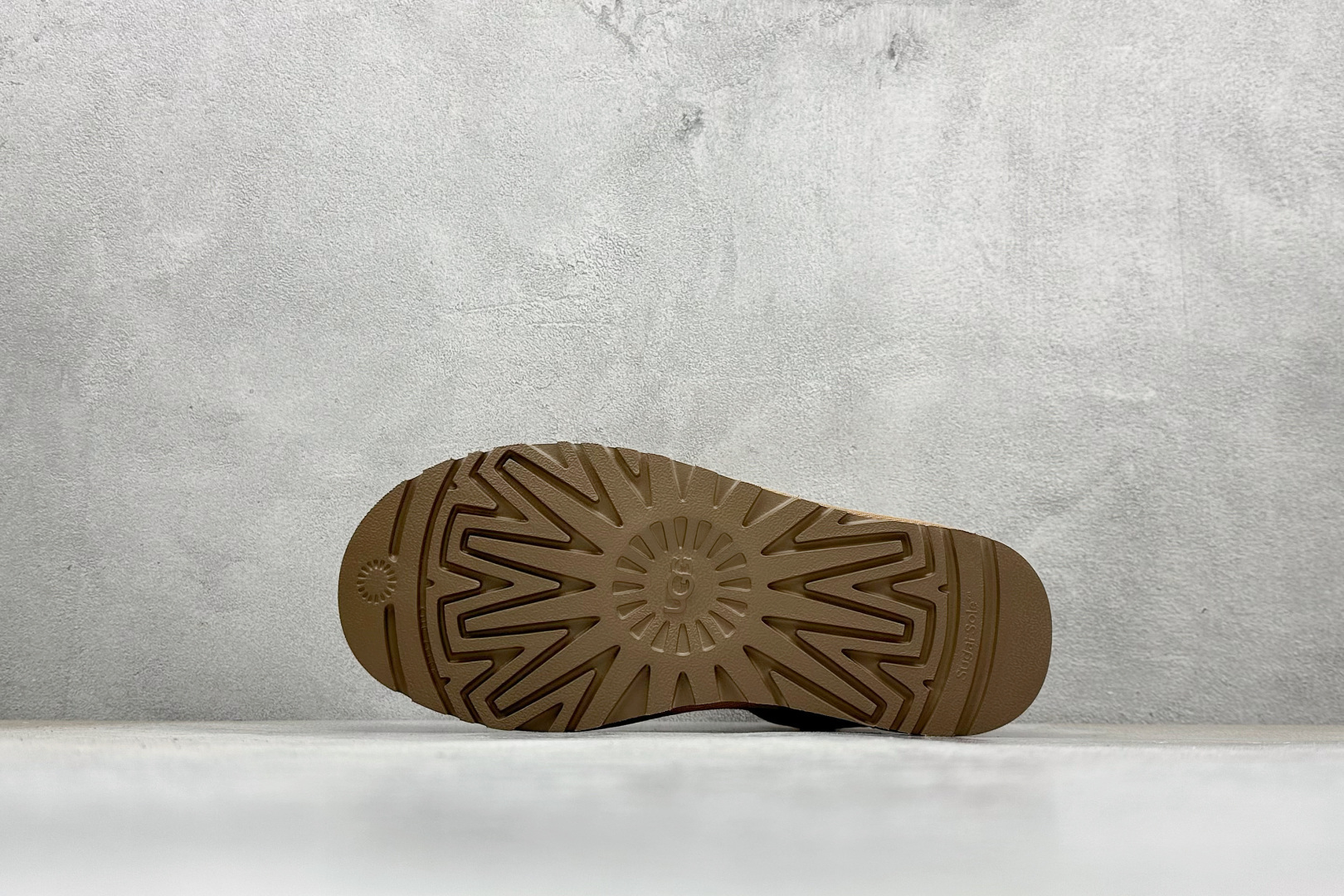 220 H纯原UGG Classic Ultra Mini 周冬雨同款羊毛一体迷你短靴 1116109