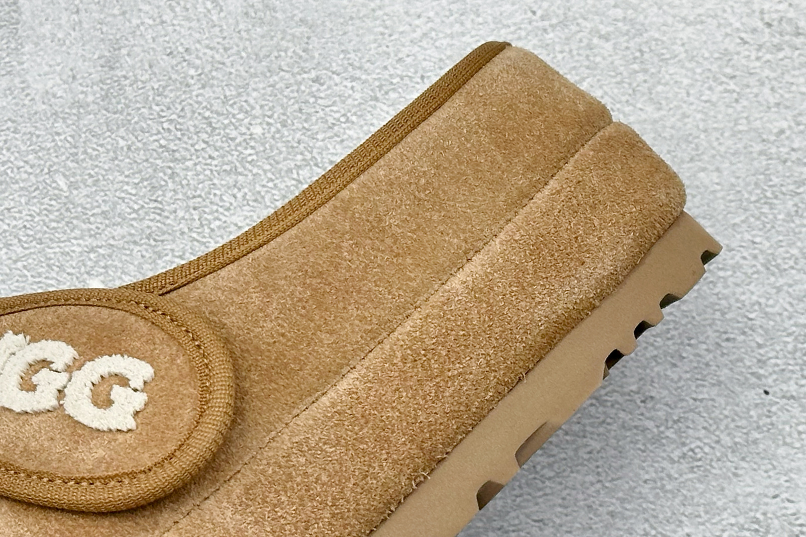 240 UGG 牙刷绣羊毛玛丽珍2.0版本 爆款回归 奶呼呼又软糯糯的冬日感 定制牛反绒搭配澳洲美利奴羊毛