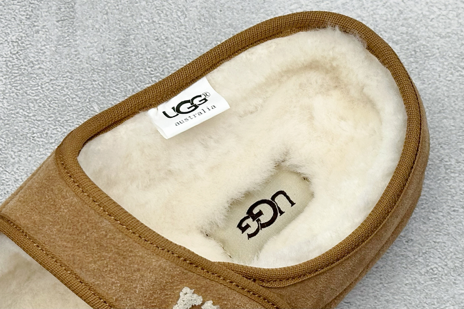 240 UGG 牙刷绣羊毛玛丽珍2.0版本 爆款回归 奶呼呼又软糯糯的冬日感 定制牛反绒搭配澳洲美利奴羊毛