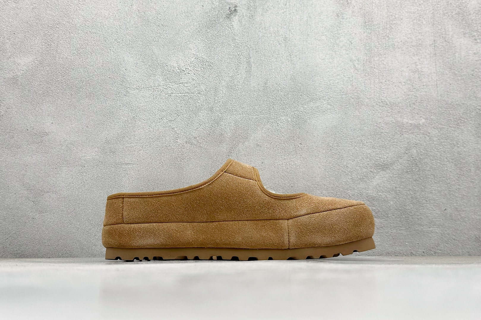 240 UGG 牙刷绣羊毛玛丽珍2.0版本 爆款回归 奶呼呼又软糯糯的冬日感 定制牛反绒搭配澳洲美利奴羊毛