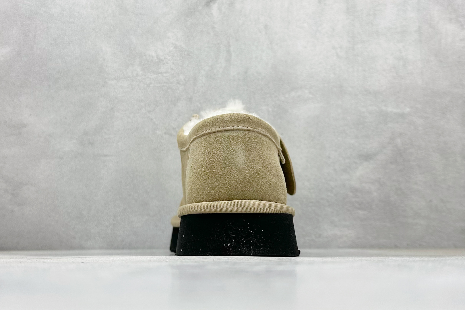 300 UGG LIGHT BROWN 绒面防滑保暖 袋鼠鞋