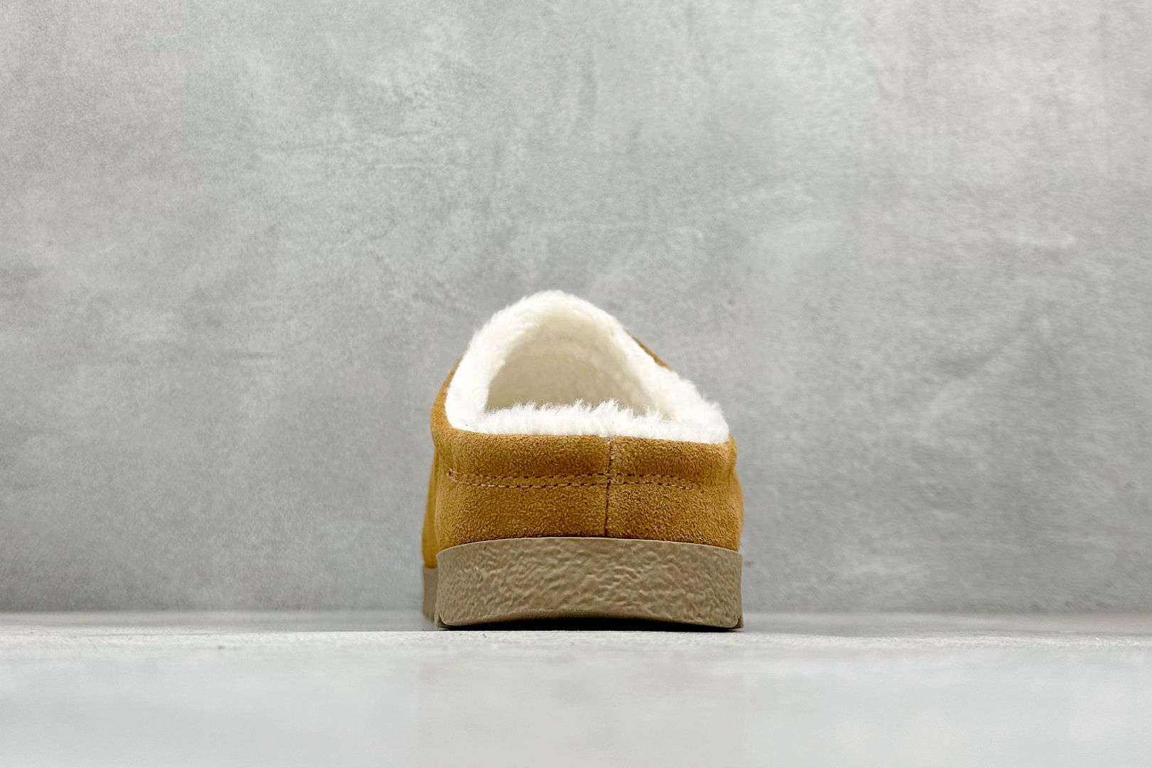 Alo Yoga Recovery Slipper 舒适简约 保暖防磨 防滑包头拖鞋 A0827U