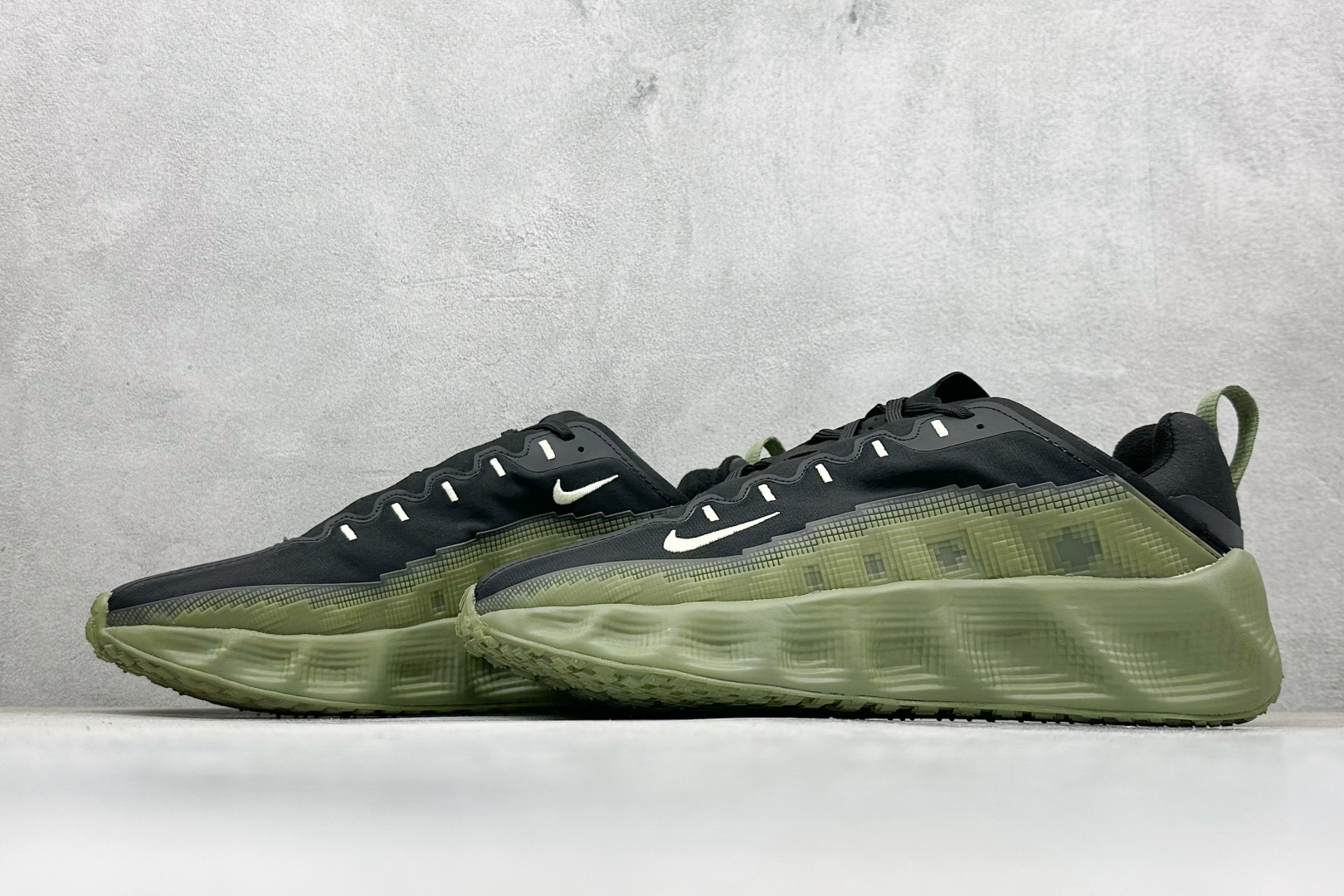 190 HYEIN SEO x Nike Ava Rover Ava Rover 联名鞋 IM9327-300