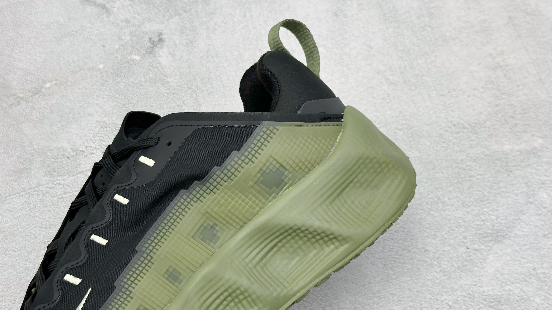 190 HYEIN SEO x Nike Ava Rover Ava Rover 联名鞋 IM9327-300