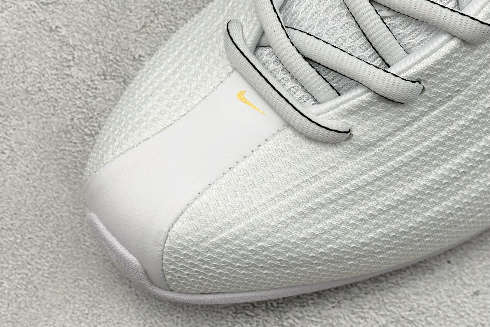 170 Nike Shox Z 耐克专利弹簧气柱跑步鞋 HQ7540-100