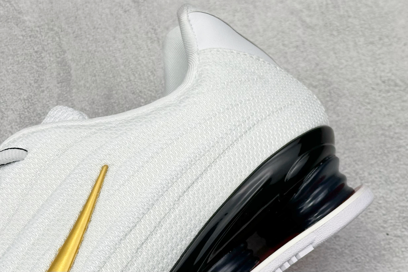 170 Nike Shox Z 耐克专利弹簧气柱跑步鞋 HQ7540-100