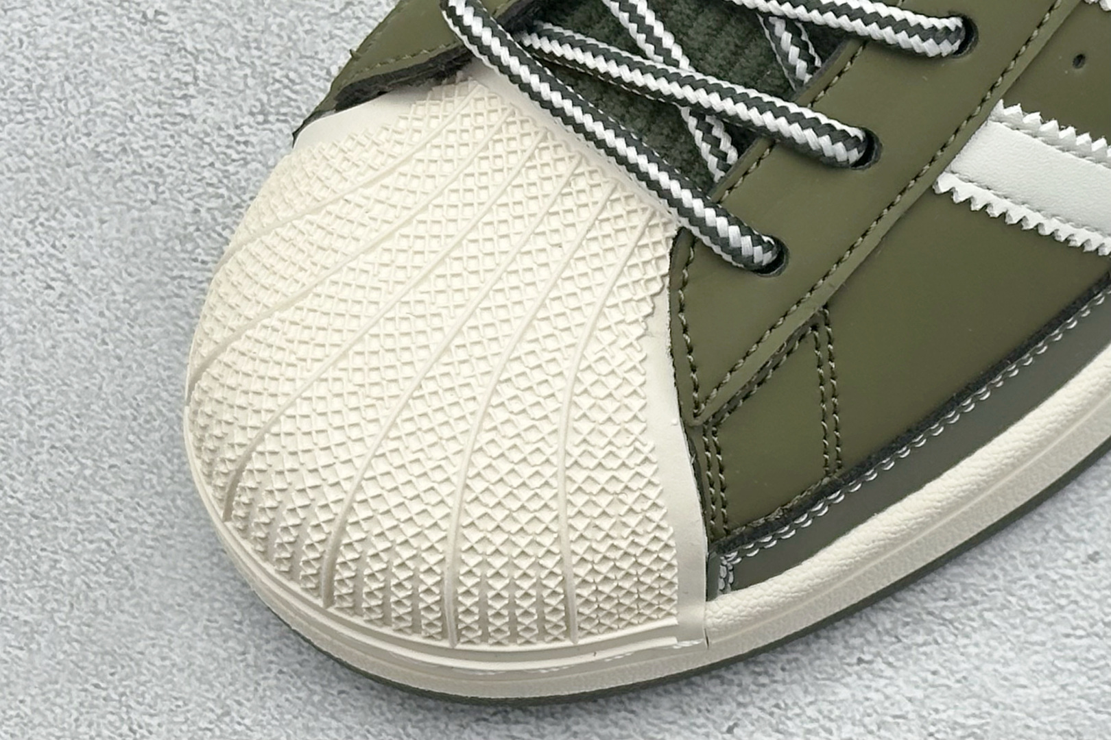 Adidas Originals Super II 贝壳头休闲板鞋 JR6991-莆田鞋,莆田鞋货源,高仿鞋,高仿鞋货源,安福档口,莆田高仿鞋,莆田鞋批发,高仿鞋批发,莆田高仿运动鞋,高仿运动鞋,莆田运动鞋 Adidas Originals Super II 贝壳头休闲板鞋 JR6991