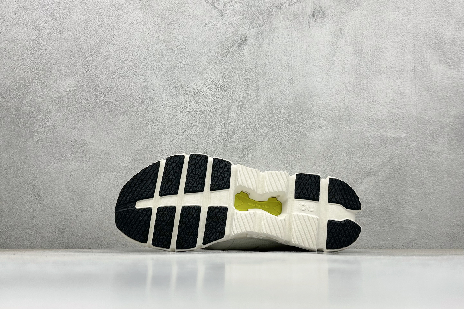 180 RS版CloudvistaX4 全新综合体能训练运动鞋 Cloud X 舒适乐趣跑 3ME3004