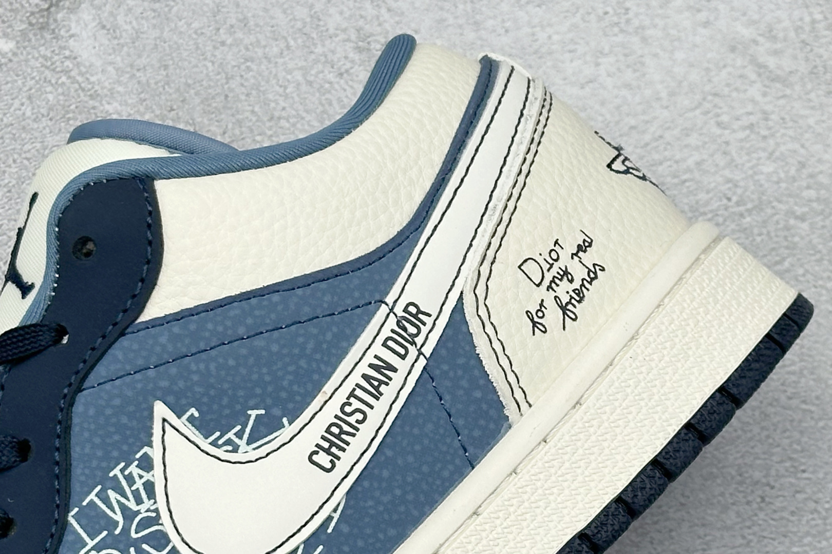 280 Nike Jordan Air Jordan 1 x DIOR 蓝白小勾 LD8888-006