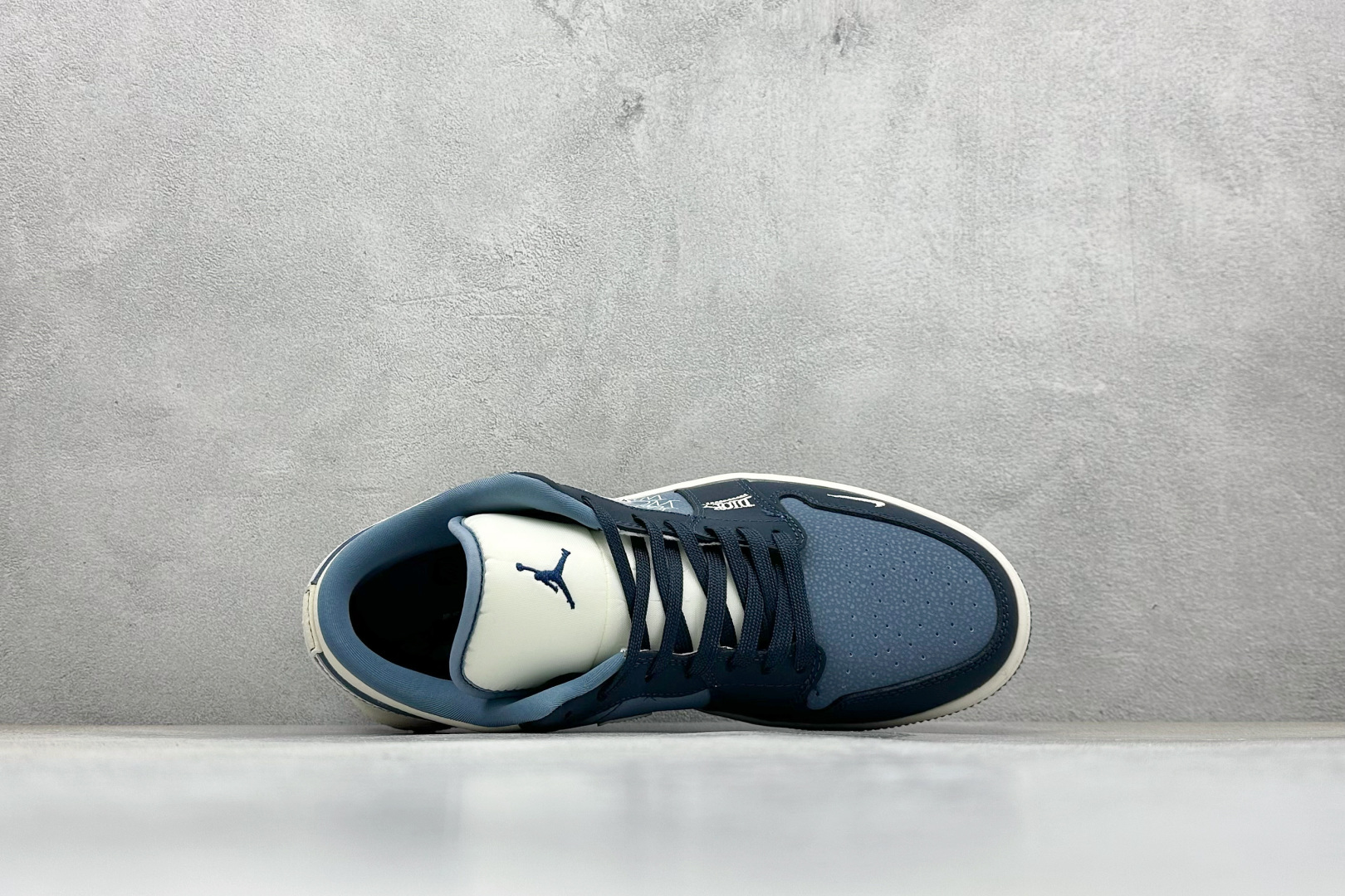 280 Nike Jordan Air Jordan 1 x DIOR 蓝白小勾 LD8888-006