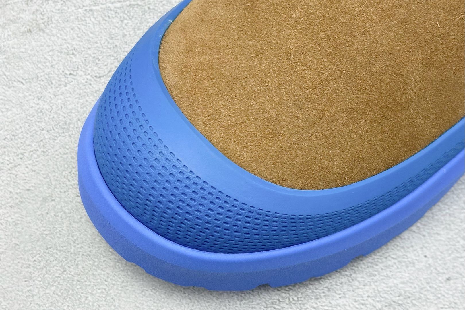 300 UGG Ultra Mini Weather Hybrid 舒适简约 中帮雪地靴 1174196