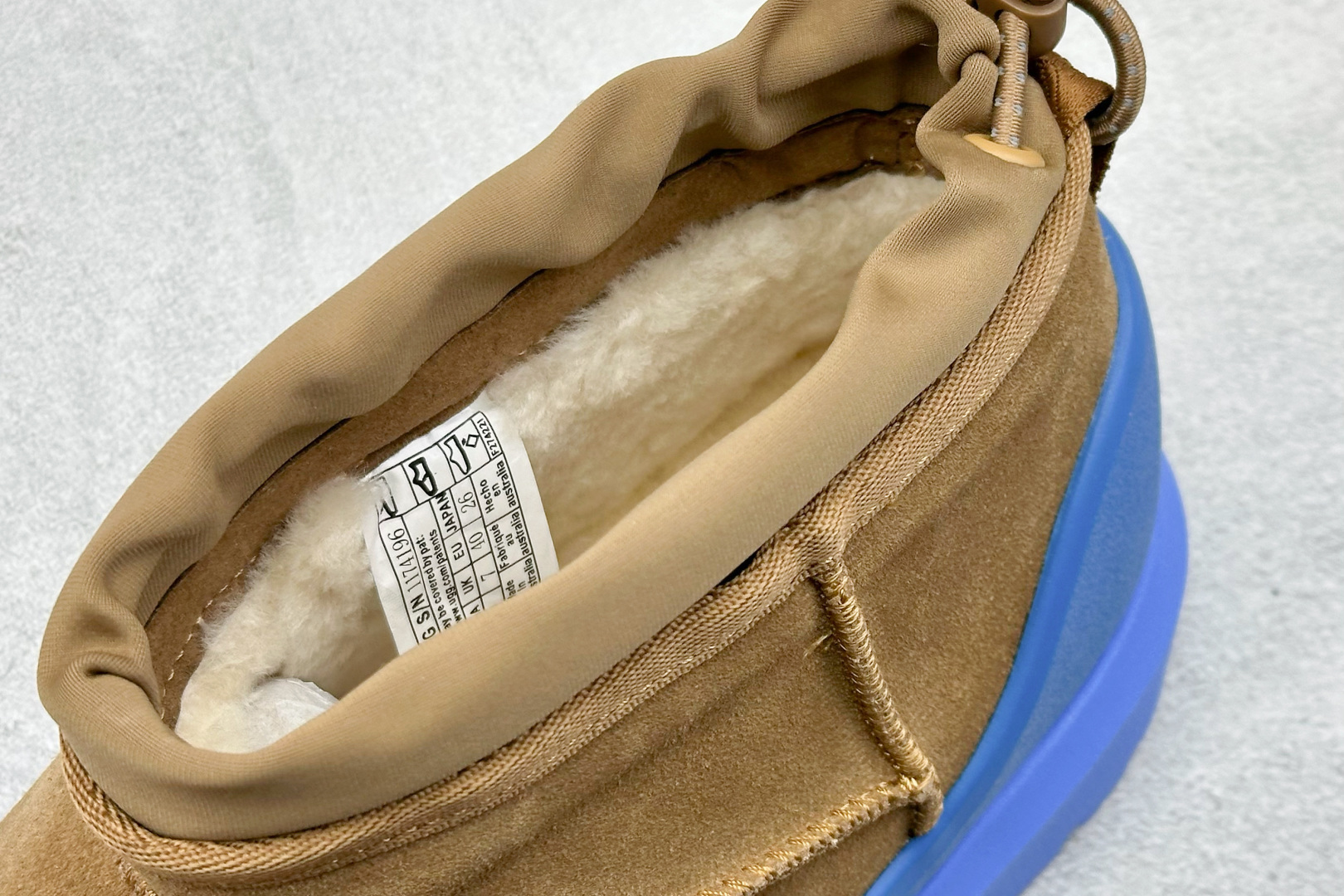 300 UGG Ultra Mini Weather Hybrid 舒适简约 中帮雪地靴 1174196