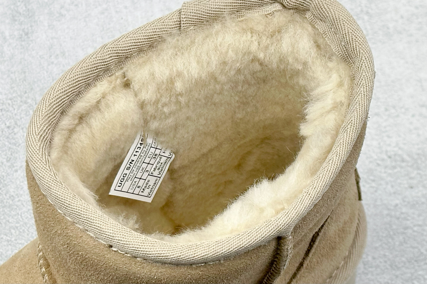 260 UGG mini厚底中筒5cm 小红书爆款 广州外贸大厂生产 鞋头到鞋垫真羊皮毛一体 1134991