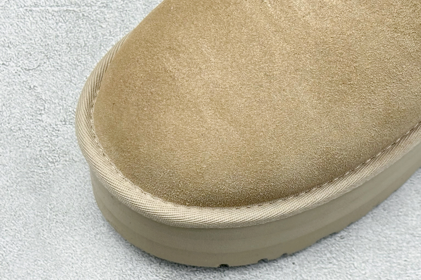 260 UGG mini厚底中筒5cm 小红书爆款 广州外贸大厂生产 鞋头到鞋垫真羊皮毛一体 1134991