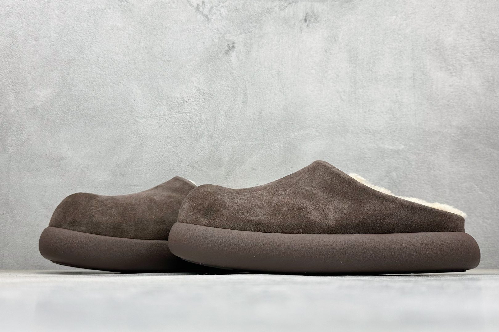 220 UGG Elea Slip-On 舒适简约 橡胶底 加绒防磨包头拖鞋 101618-1