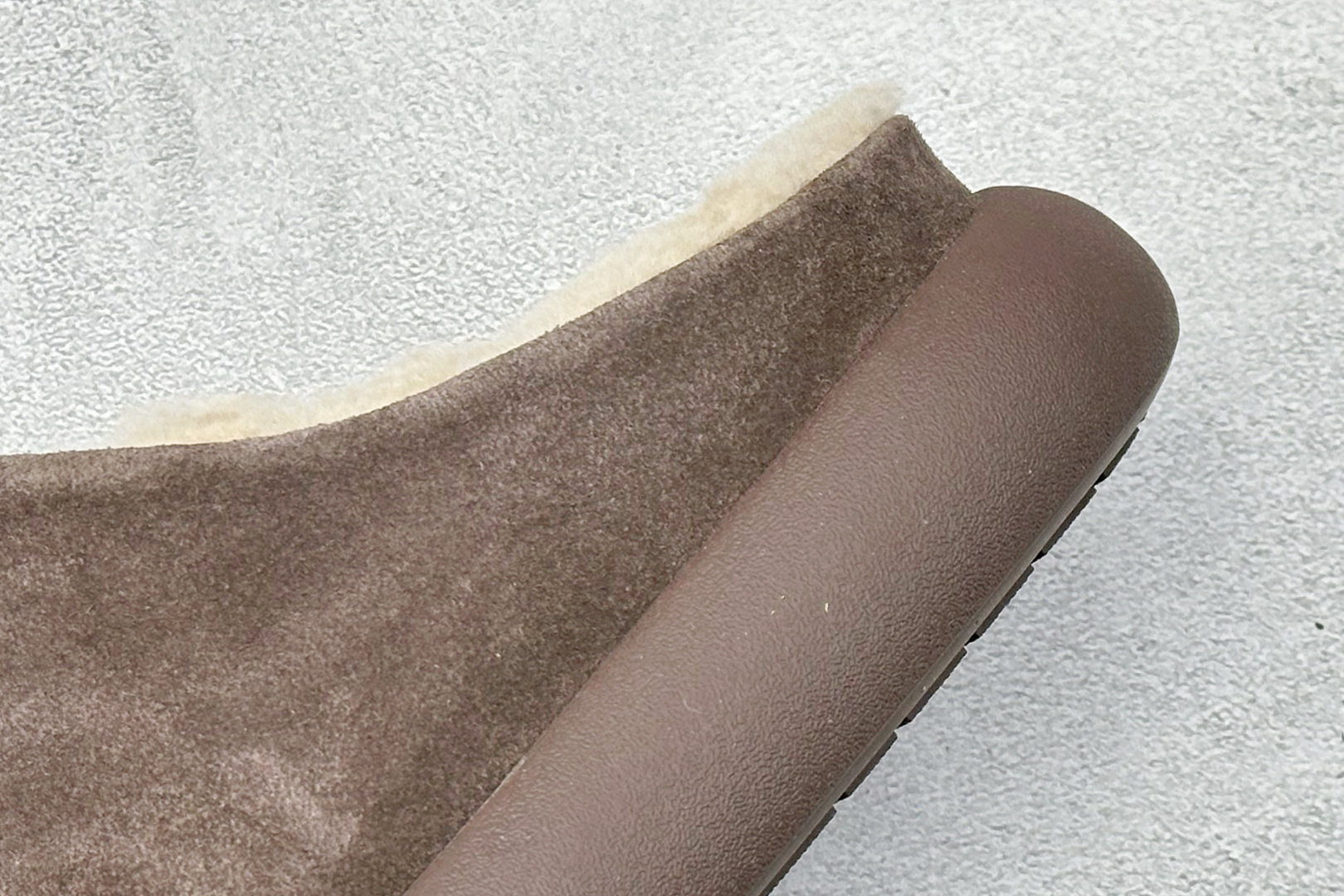 220 UGG Elea Slip-On 舒适简约 橡胶底 加绒防磨包头拖鞋 101618-1