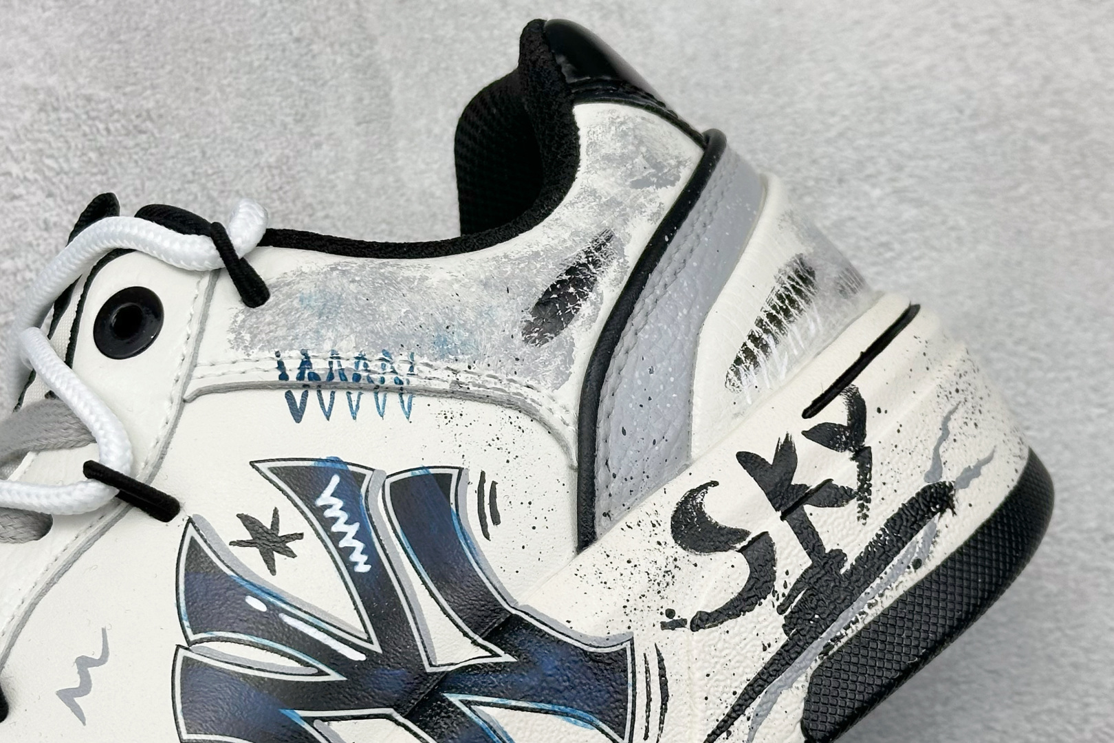 MLB NY 印花网红学长鞋 定制涂鸦恶作剧内增高6cm 原厂原档案数据开发 进口纳米材质 原厂全套手提