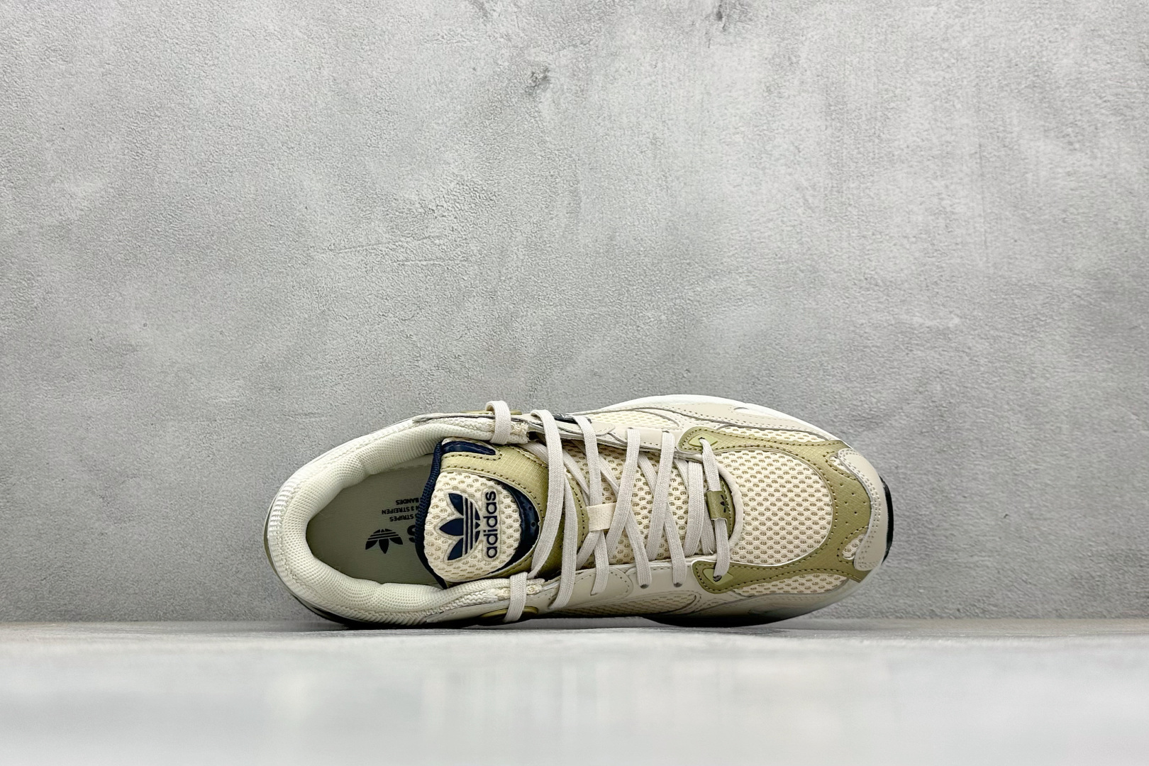 180 AD Originals Astir 复古运动休闲老爹慢跑鞋 GZ3571