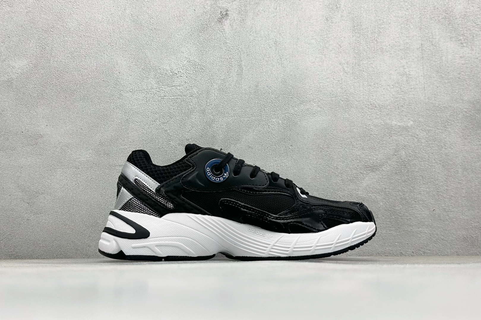 AD Originals Astir 复古运动休闲老爹慢跑鞋 GY5260-莆田鞋,莆田鞋货源,高仿鞋,高仿鞋货源,安福档口,莆田高仿鞋,莆田鞋批发,高仿鞋批发,莆田高仿运动鞋,高仿运动鞋,莆田运动鞋 AD Originals Astir 复古运动休闲老爹慢跑鞋 GY5260