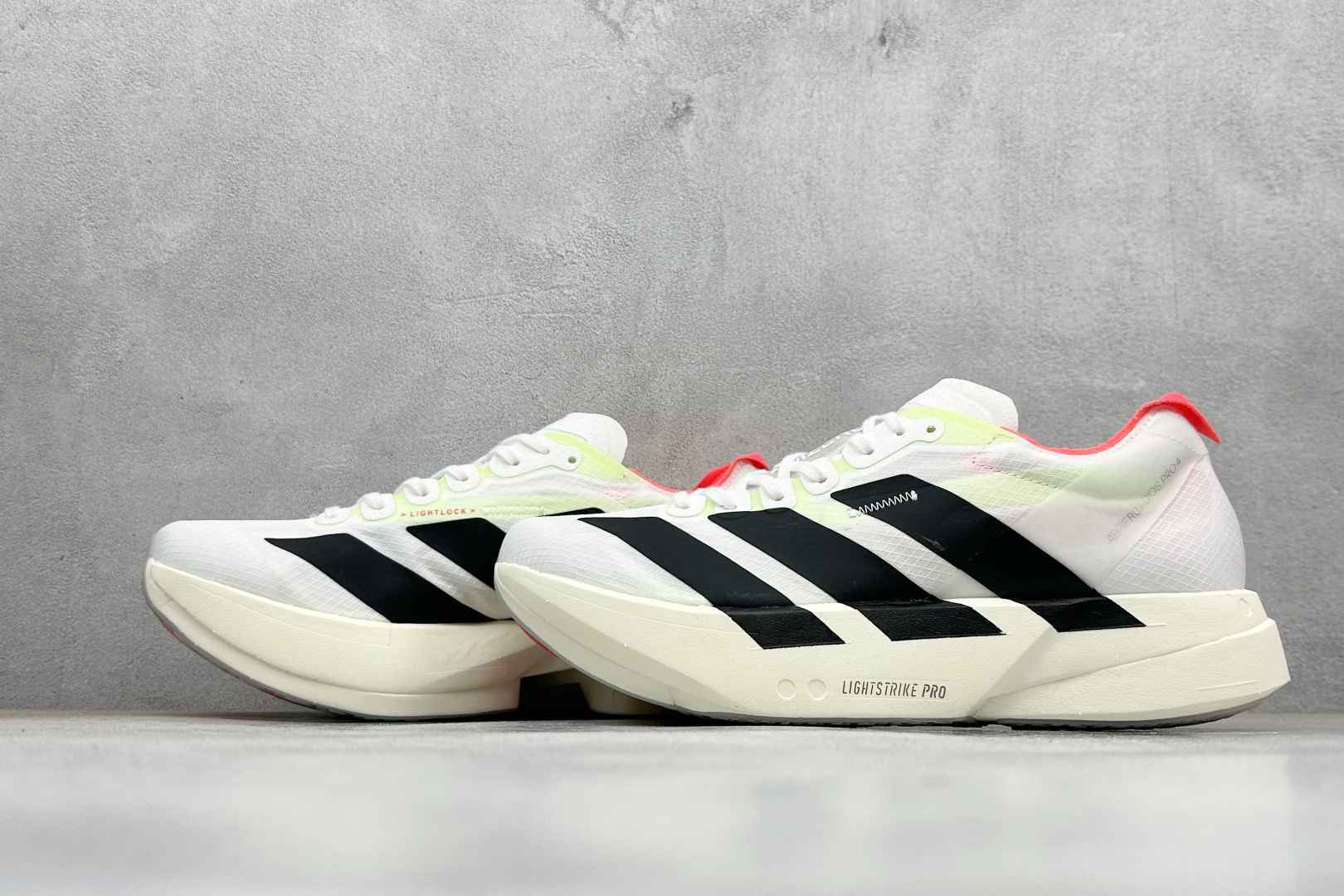 260 Adidas Adizero Pro Evo 4 M 阿迪超轻透气缓震跑鞋 JR1094