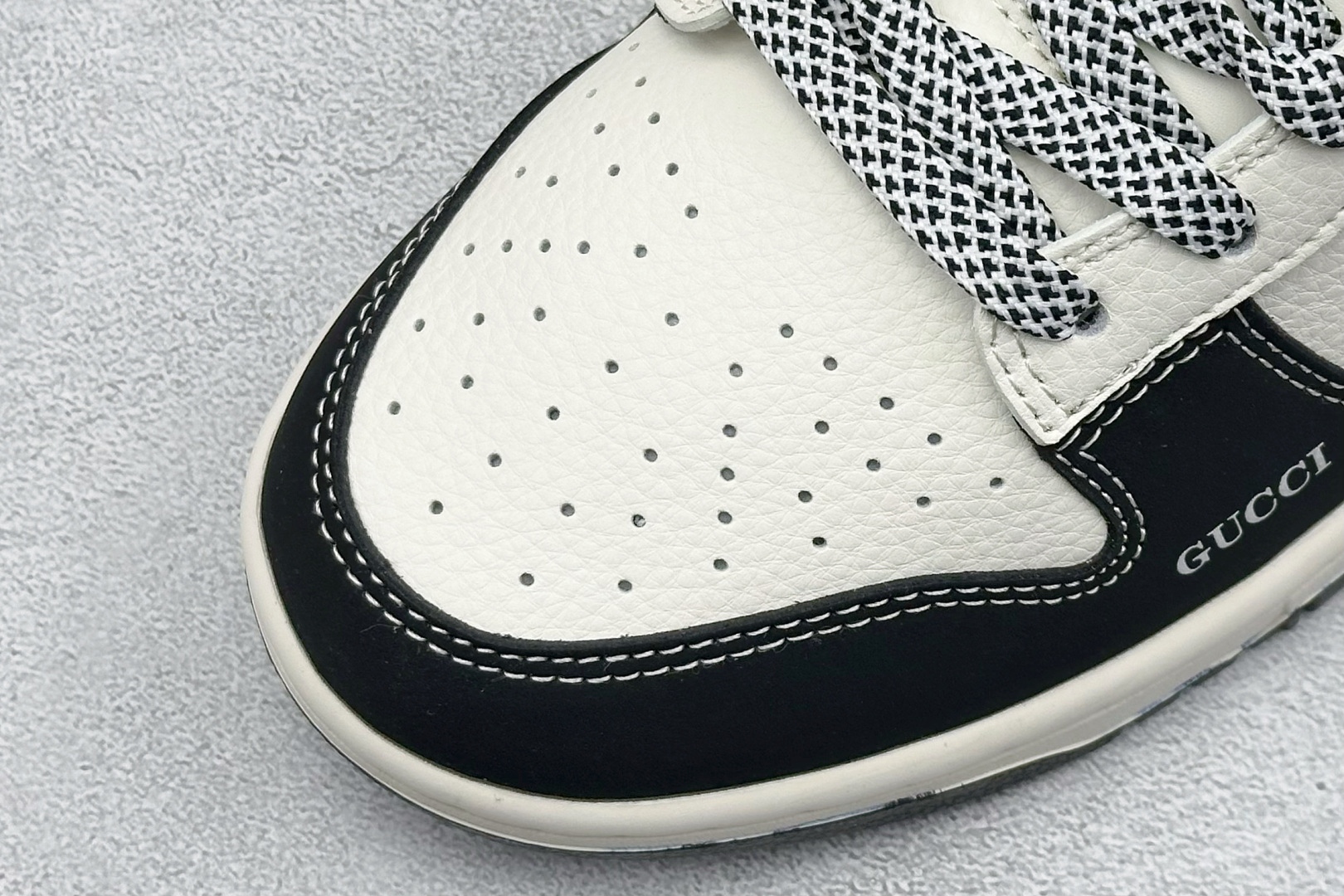 280 Nike SB Dunk Low 古驰联名 黑白熊猫 周年高端定制 低帮休闲板鞋 JP1628-021