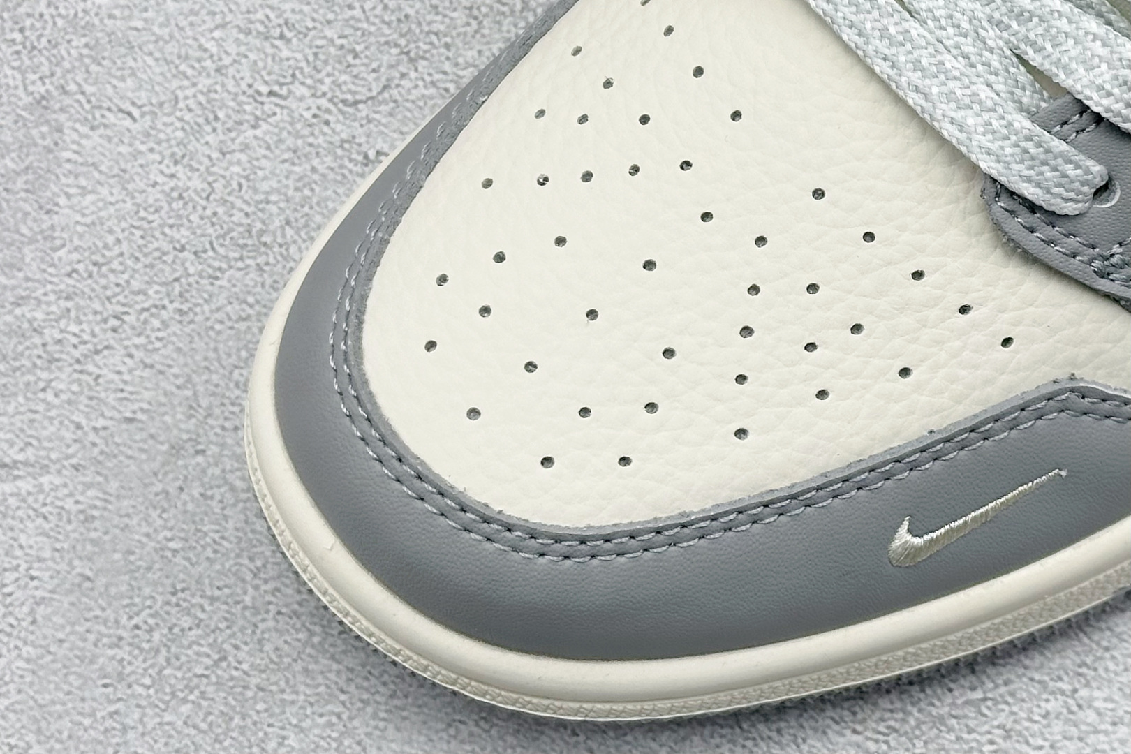 280 Air Jordan 1 Low AJ1 乔1 “斯图西联名---白灰渡鸦”高端定制 低帮复古篮球鞋 QD1988-006