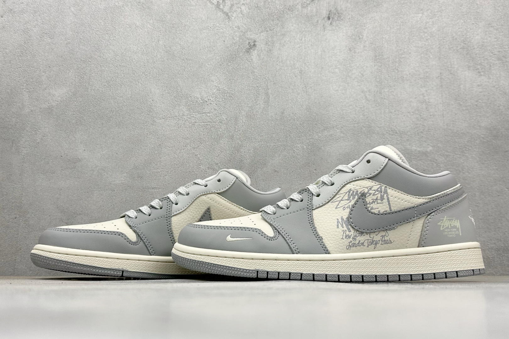 280 Air Jordan 1 Low AJ1 乔1 “斯图西联名---白灰渡鸦”高端定制 低帮复古篮球鞋 QD1988-006
