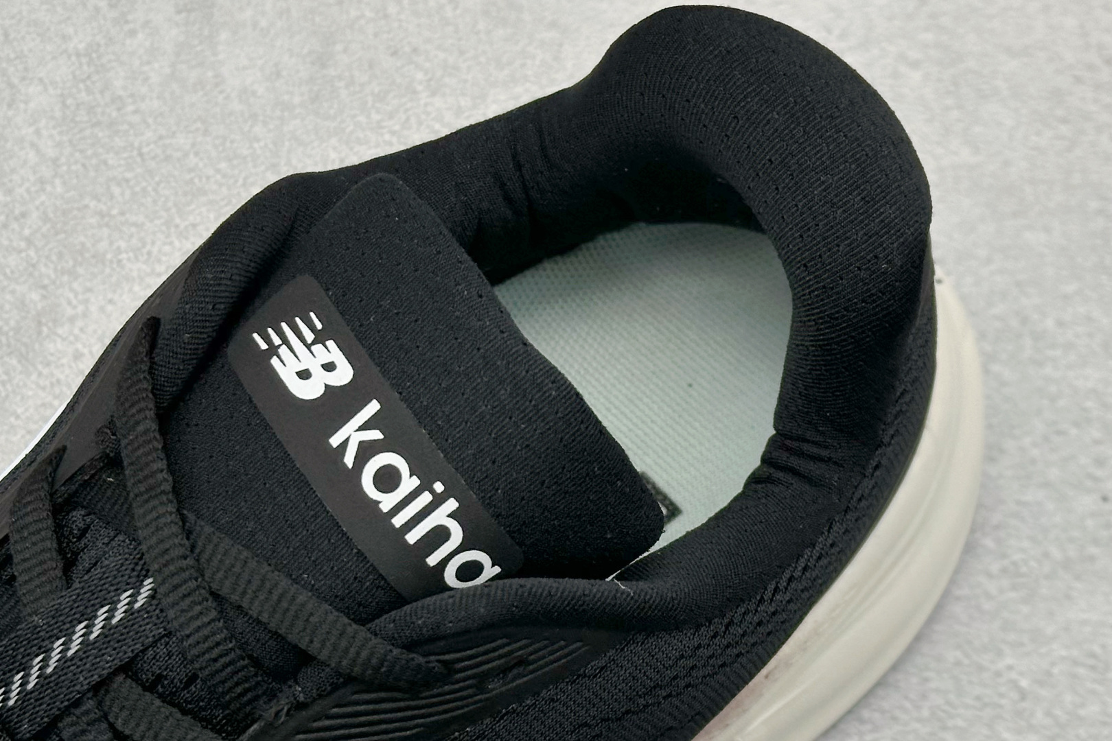 210 New Balance NB Fresh Foam Evoz 68 舒适耐磨低帮跑步鞋 MMOR68A