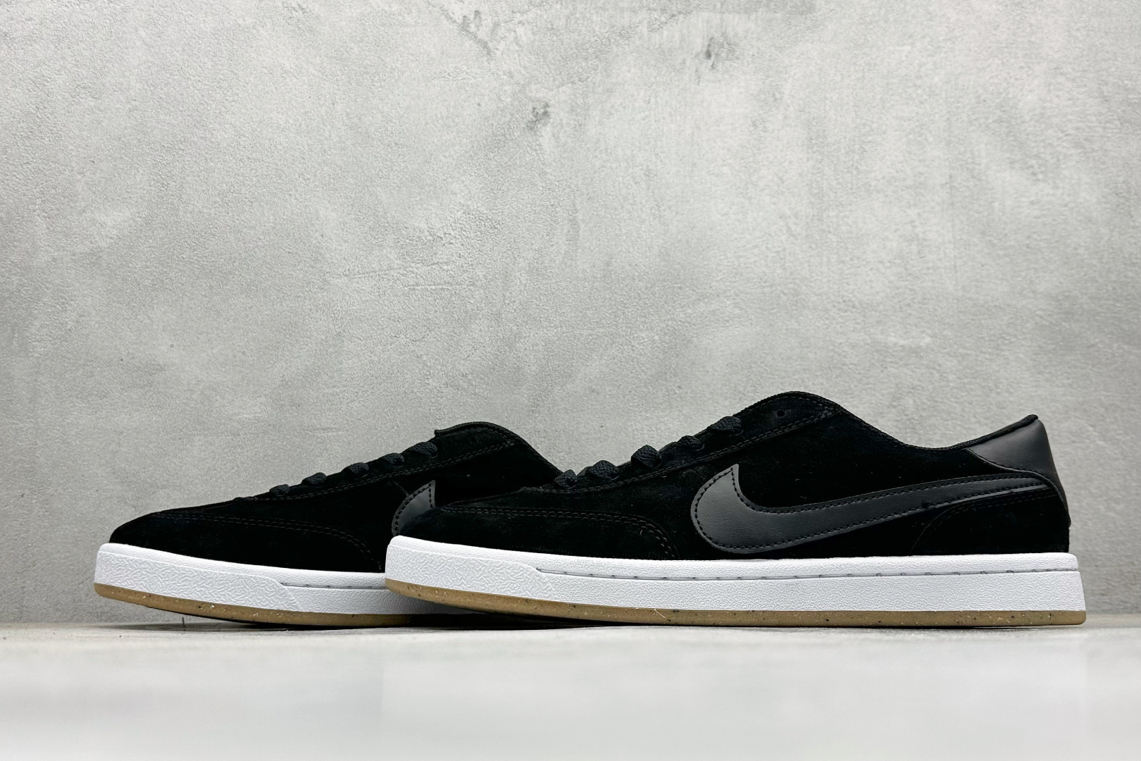 160 Nike SB Classic 防滑耐磨轻便 休闲板鞋 909096-001