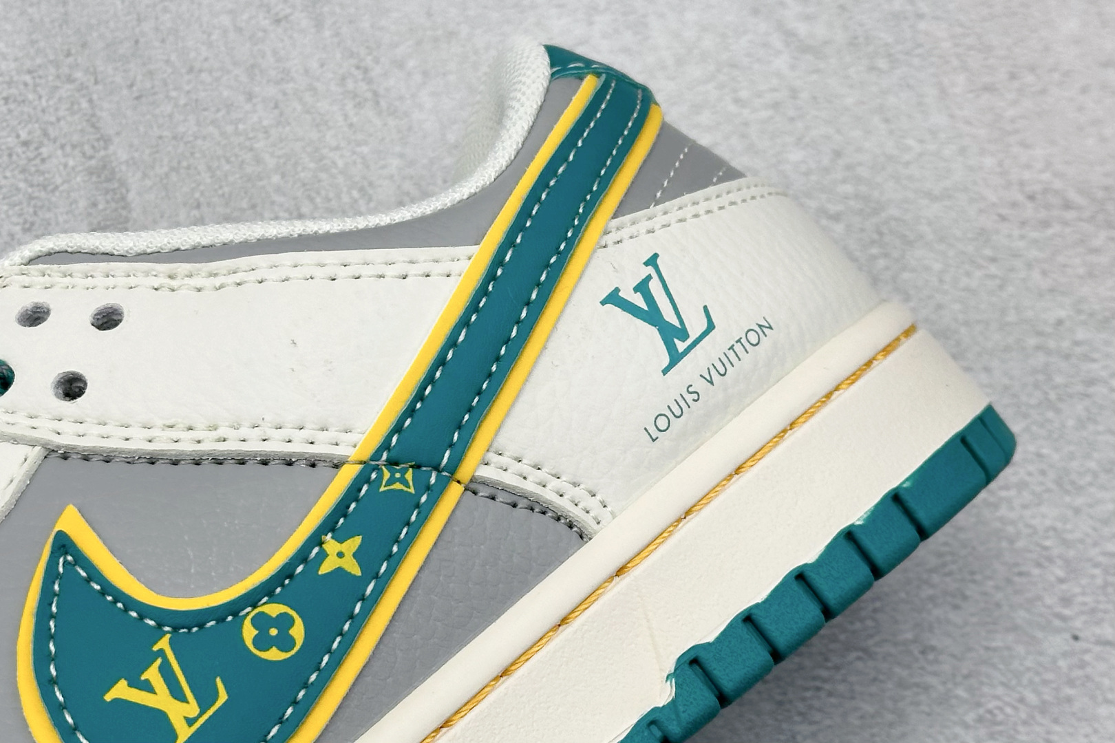 240 Nike SB Dunk Low Retro LV联名 周年高端定制 低帮休闲板鞋 ZY1618-005