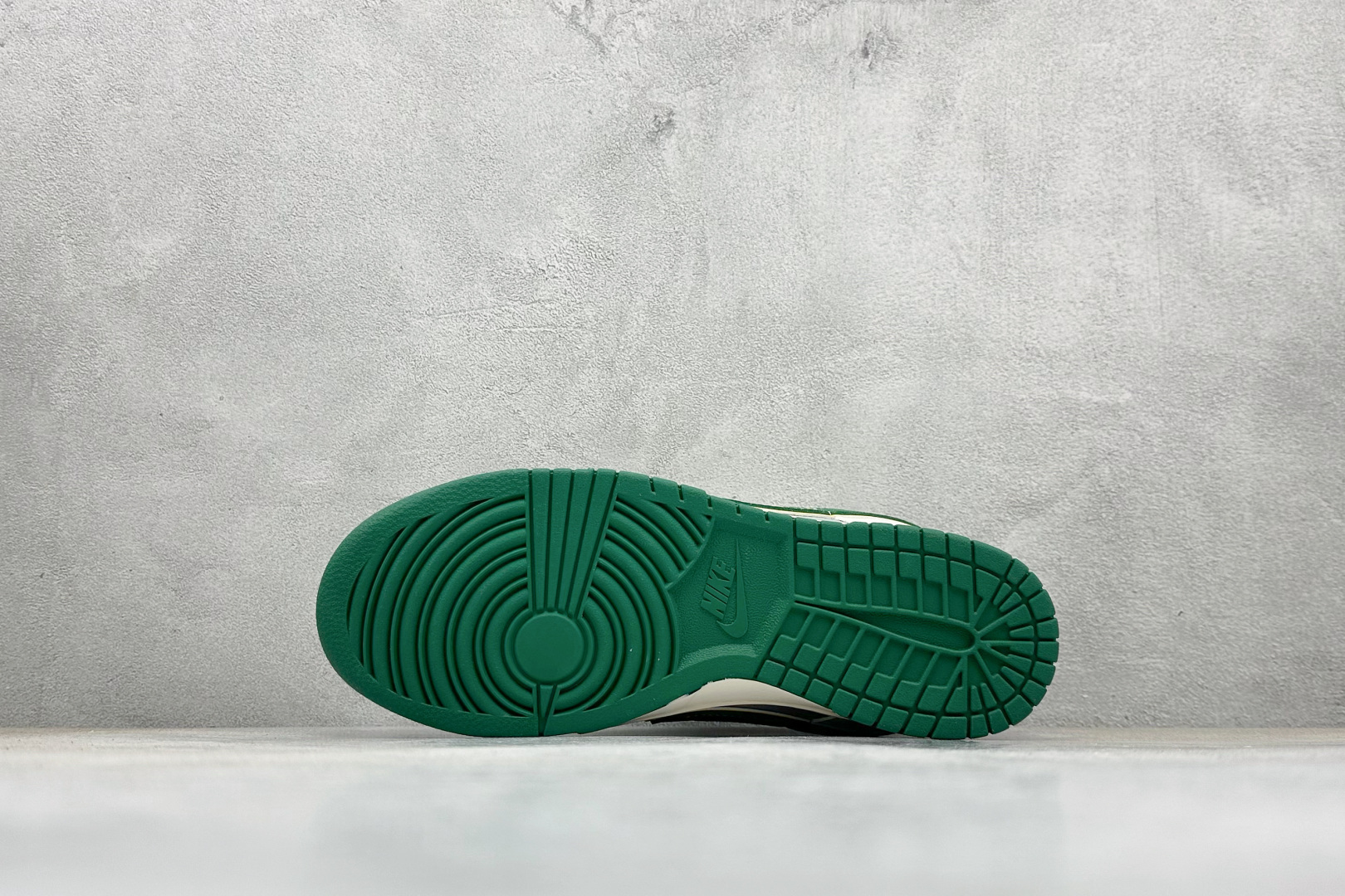 240 Nike SB Dunk Low Retro LV联名 周年高端定制 低帮休闲板鞋 ZY1618-010