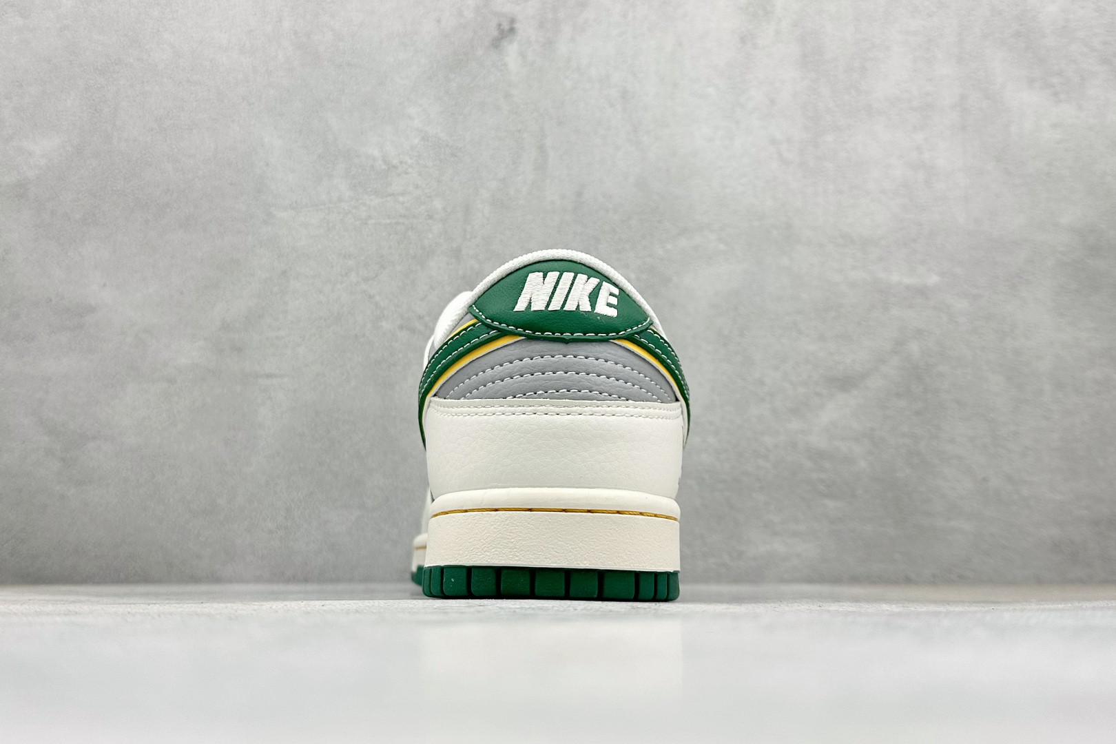 240 Nike SB Dunk Low Retro LV联名 周年高端定制 低帮休闲板鞋 ZY1618-010