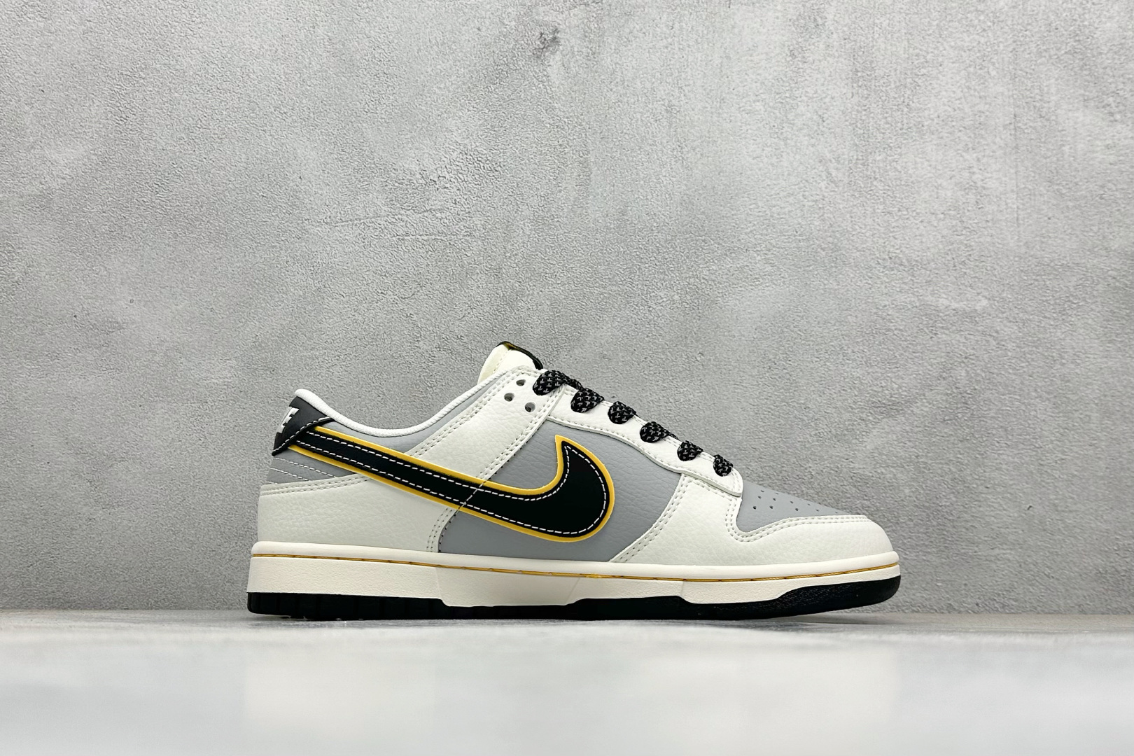 240 Nike SB Dunk Low Retro LV联名 周年高端定制 低帮休闲板鞋 ZY1618-009