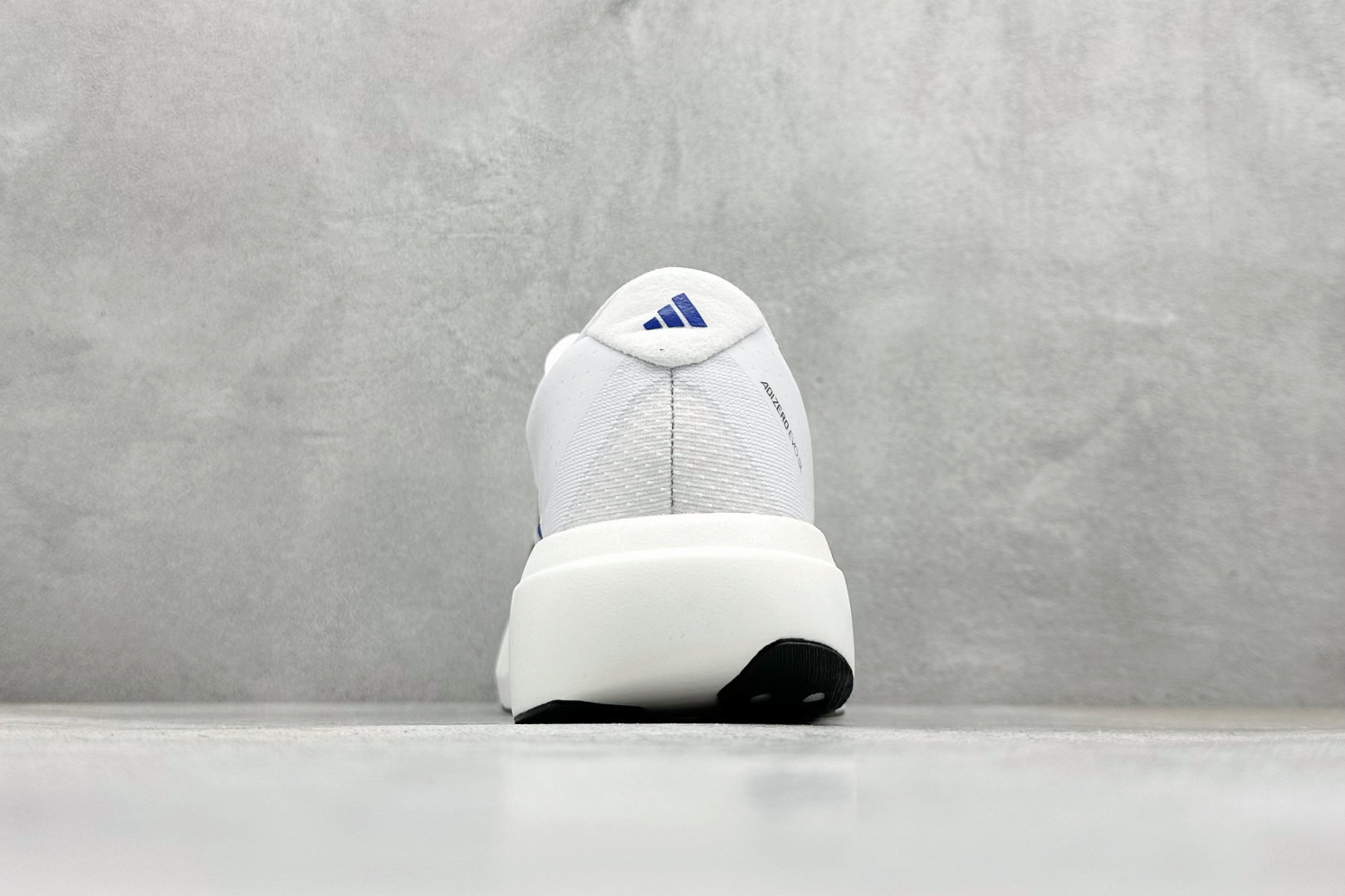 260 P Adidas Adizero Evo SL 阿迪超轻透气缓震跑鞋 KI3393