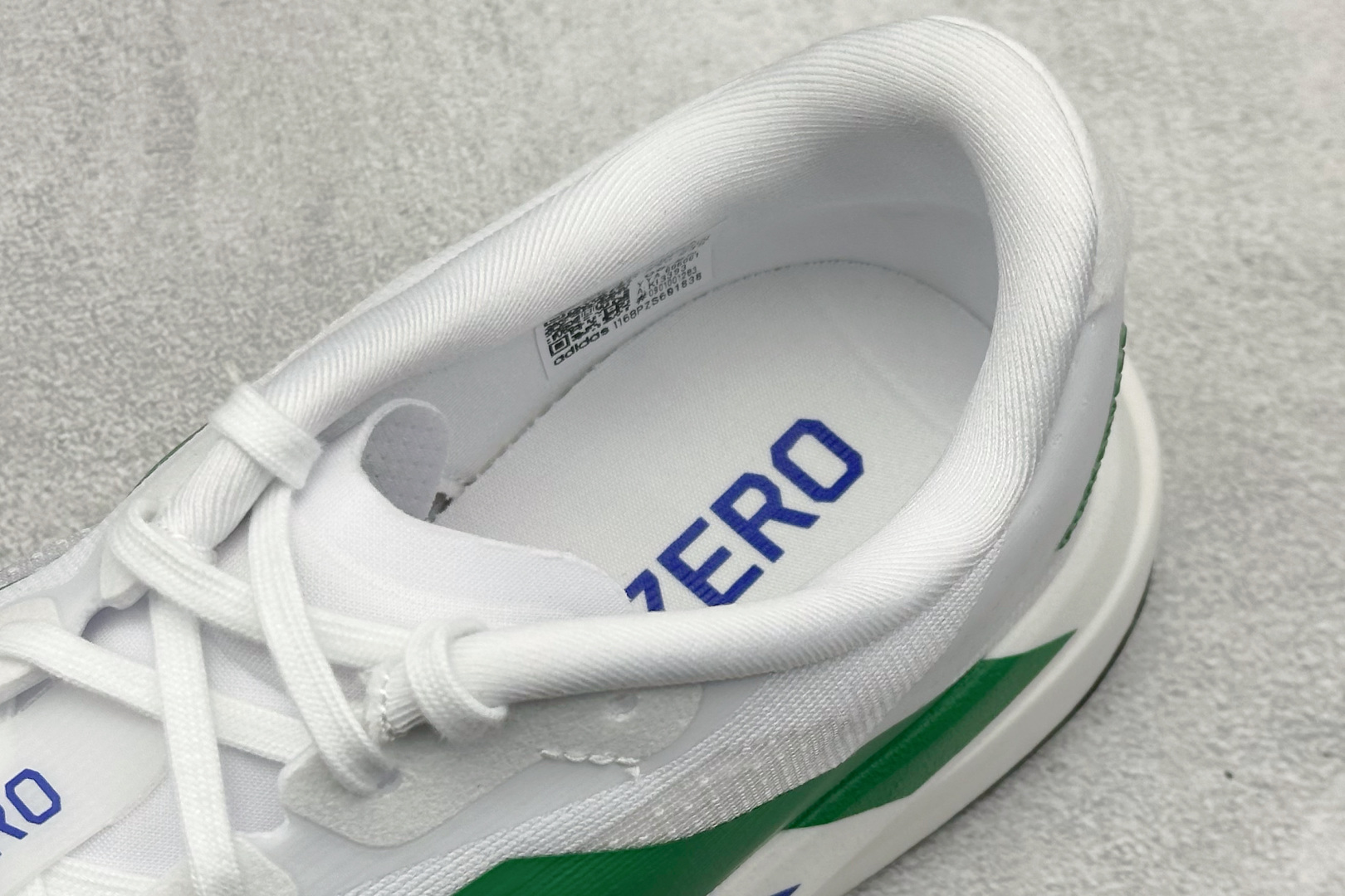 260 P Adidas Adizero Evo SL 阿迪超轻透气缓震跑鞋 KI3393