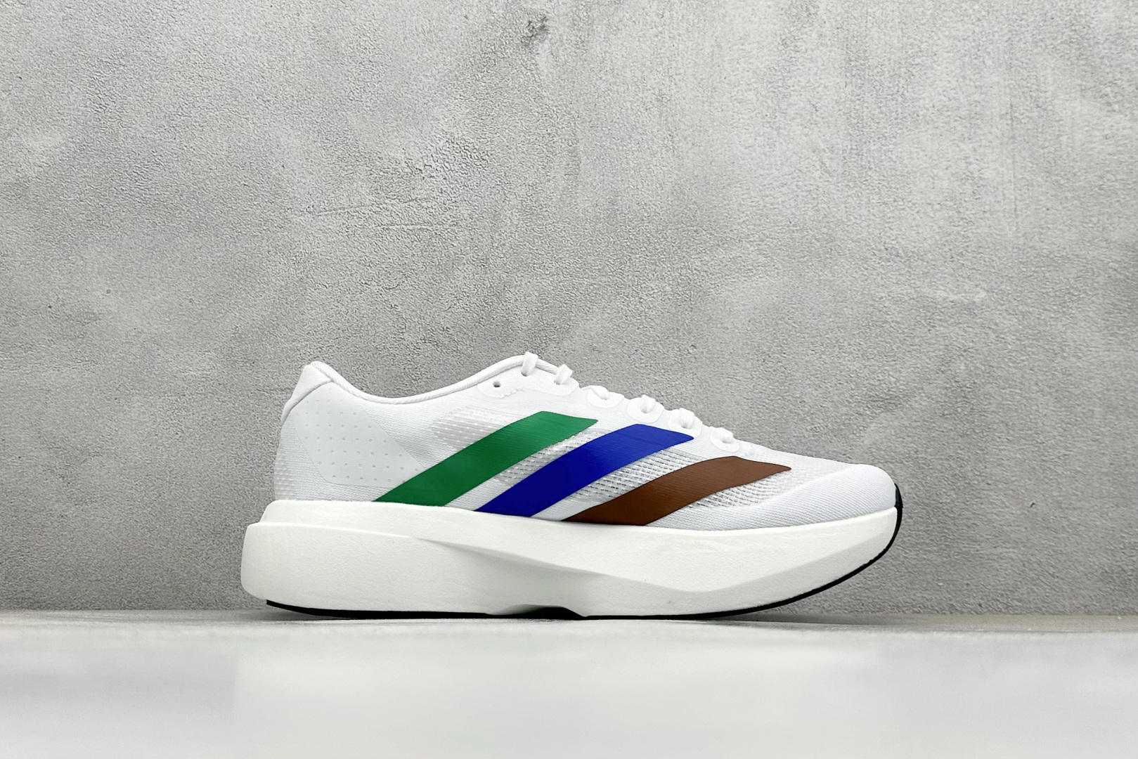 260 P Adidas Adizero Evo SL 阿迪超轻透气缓震跑鞋 KI3393