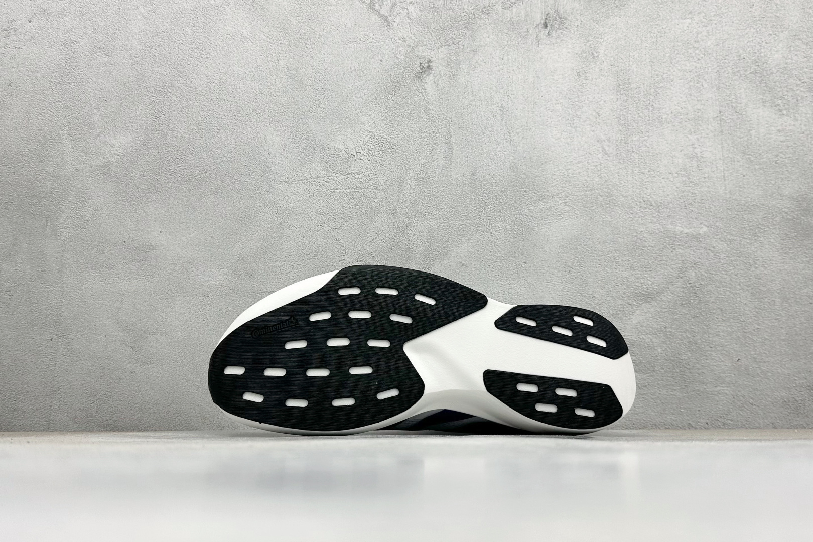 260 P Adidas Adizero Evo SL 阿迪超轻透气缓震跑鞋 KI3393