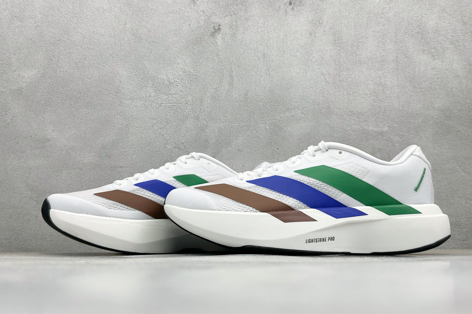 260 P Adidas Adizero Evo SL 阿迪超轻透气缓震跑鞋 KI3393