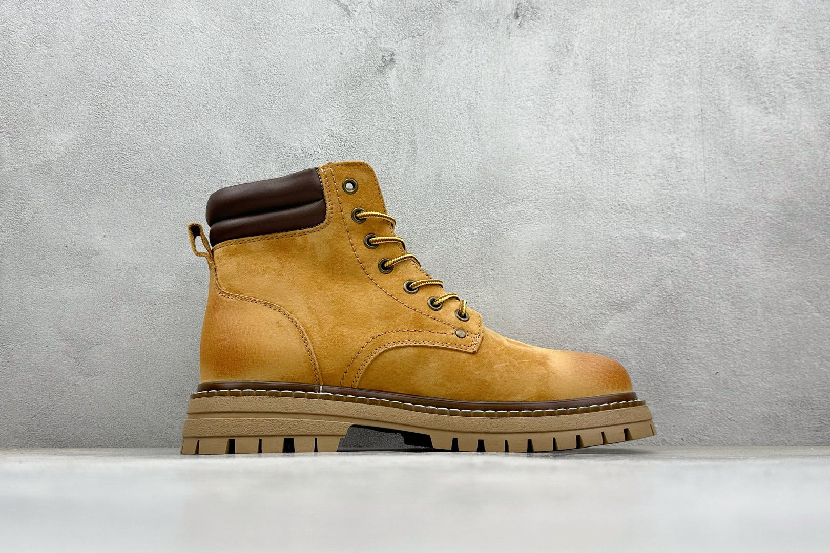 280 CAT卡特 硬汉推土机品牌经典百搭户外休闲大黄靴系列 P726538