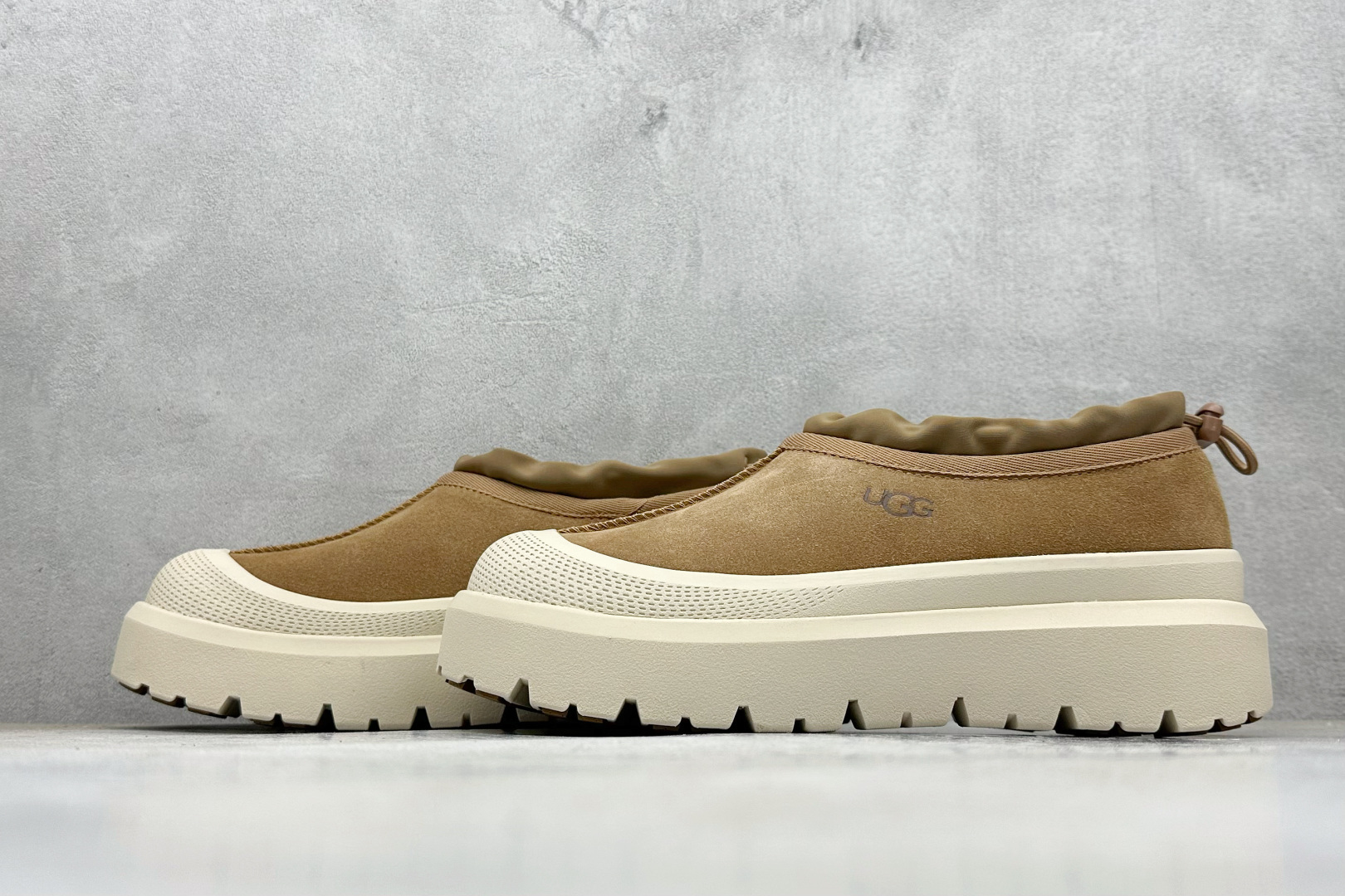 280 UGG “塔斯曼低筒” 王一博同款 4cm厚底 低筒 1144096