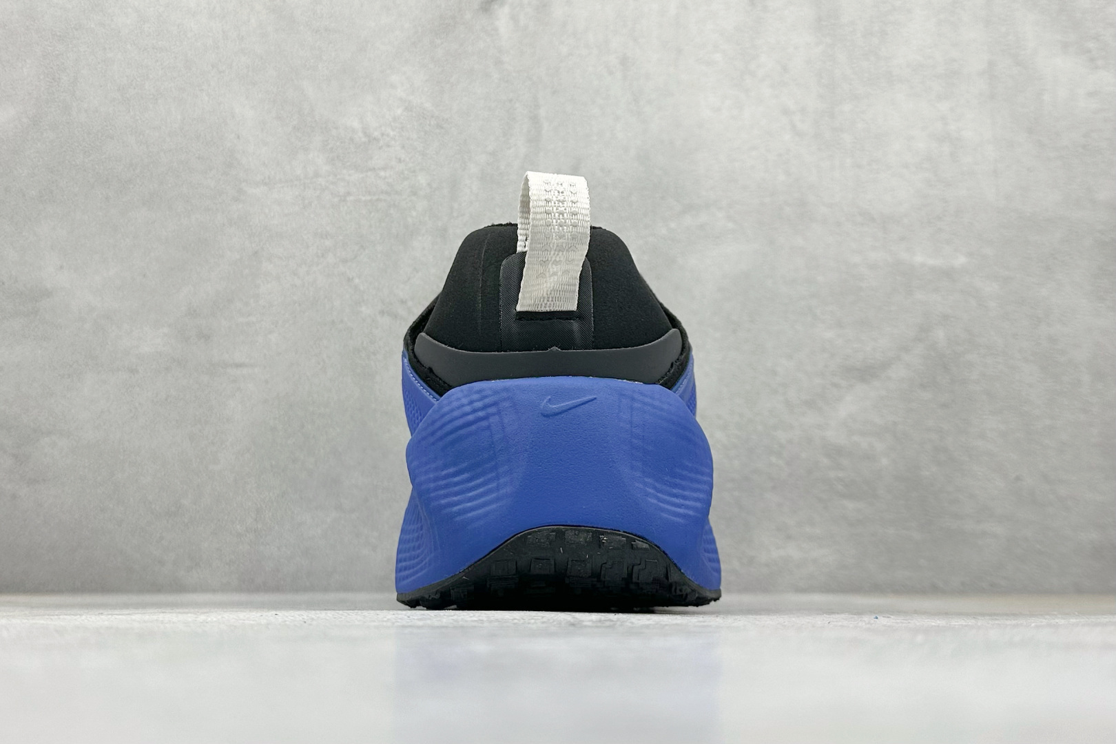 190 HYEIN SEO x Nike Ava Rover Ava Rover 联名鞋 DX4215-008