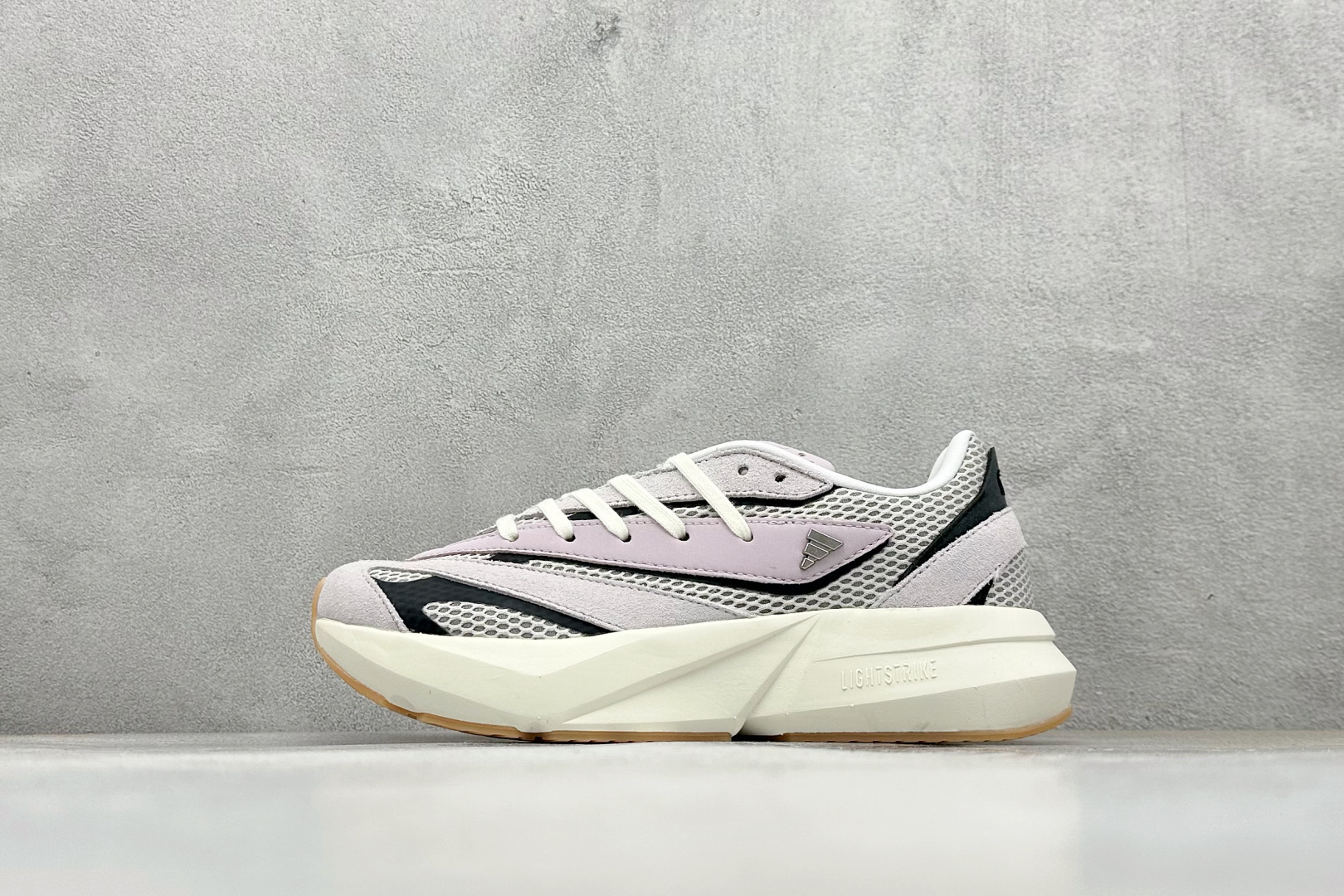 RS版 AD Lightblaze 舒适耐磨减震专业跑步鞋 冲向目标，一路向前，不断挑战和突破自我无论是