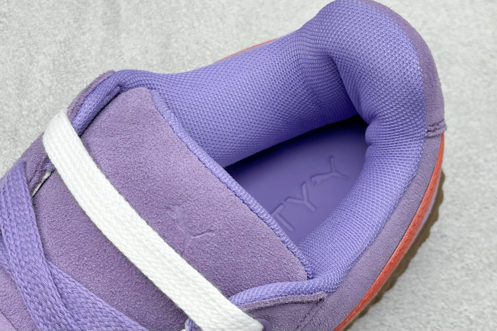 160 Rihanna x Puma Creeper Velvet 彪马蕾哈娜增高松糕厚底板鞋 396403-03