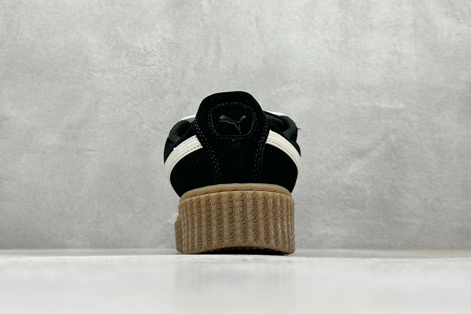 160 Rihanna x Puma Creeper Velvet 彪马蕾哈娜增高松糕厚底板鞋 396403-01