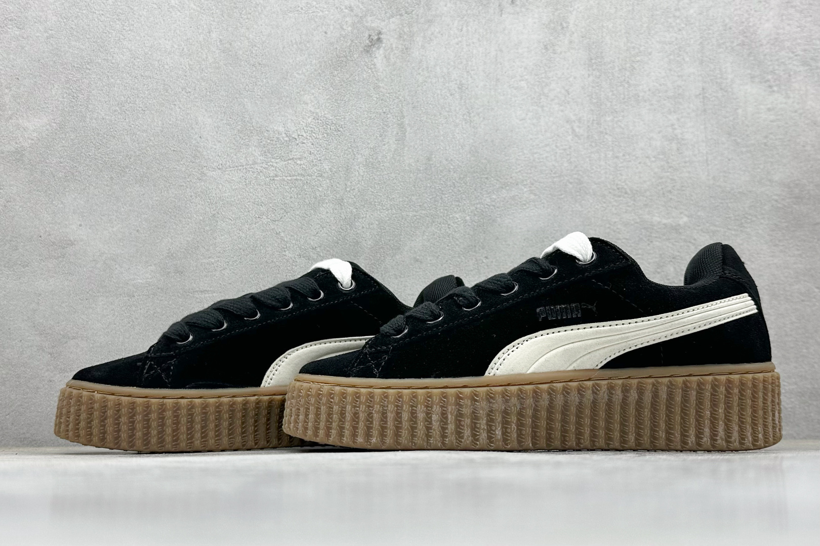 160 Rihanna x Puma Creeper Velvet 彪马蕾哈娜增高松糕厚底板鞋 396403-01