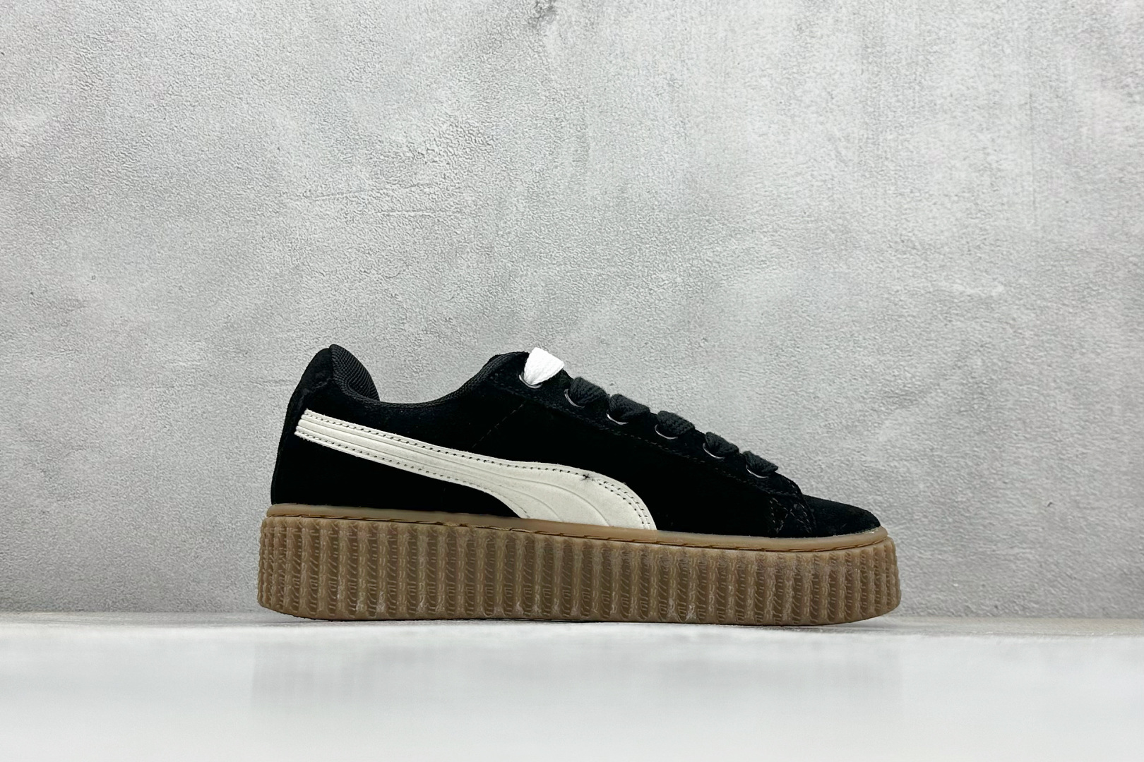 160 Rihanna x Puma Creeper Velvet 彪马蕾哈娜增高松糕厚底板鞋 396403-01