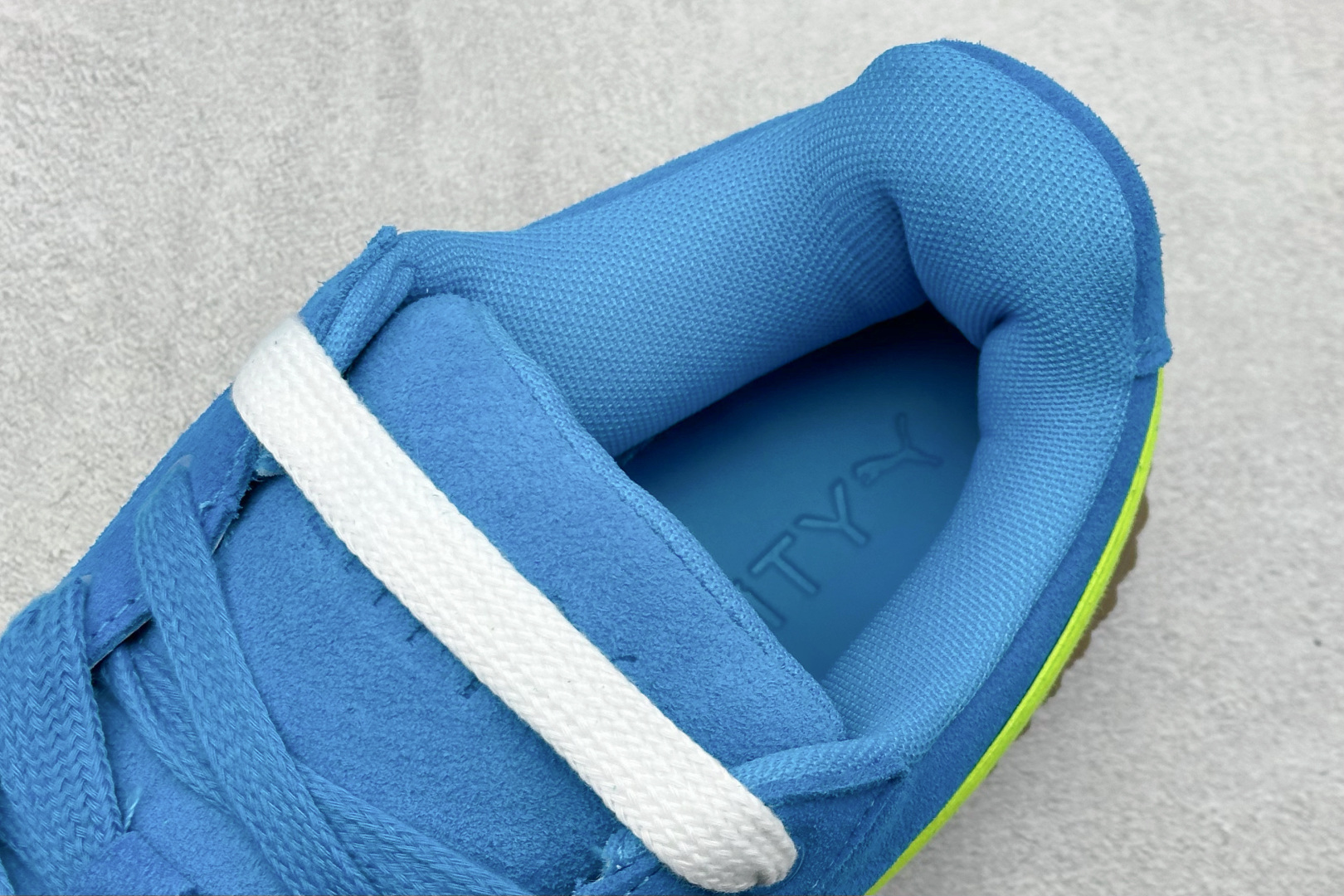 160 Rihanna x Puma Creeper Velvet 彪马蕾哈娜增高松糕厚底板鞋 396403-02